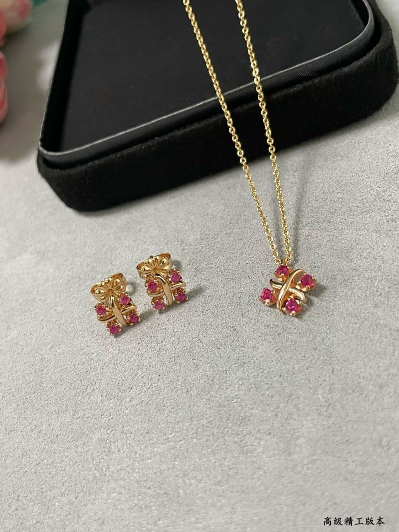 T*f*ny earrings